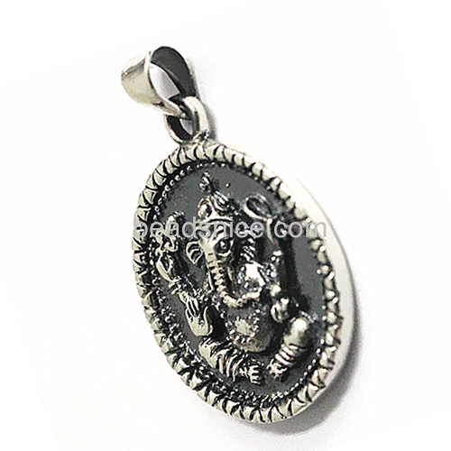 Elephants round licensing pendant in 925 thai silver