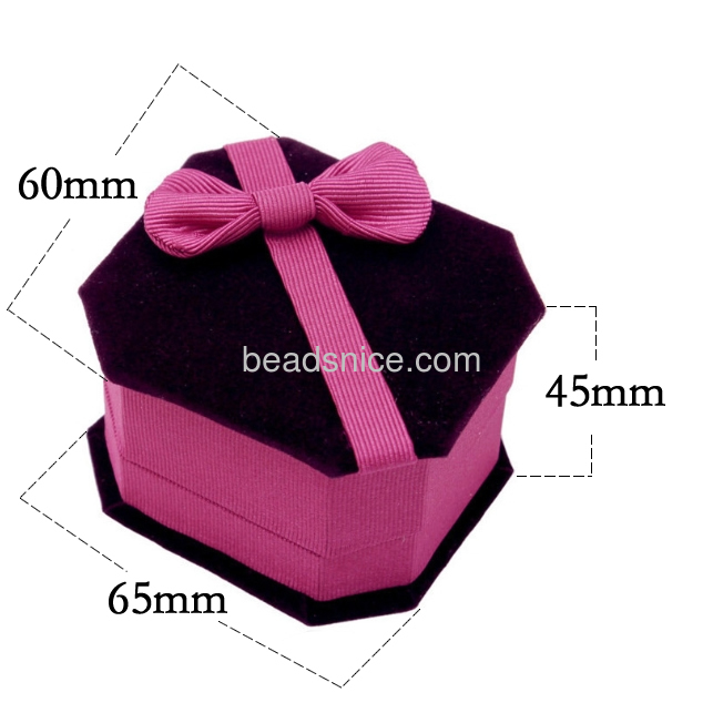 Display insert ring gift box with a ribbon bow on the box many colors for choose