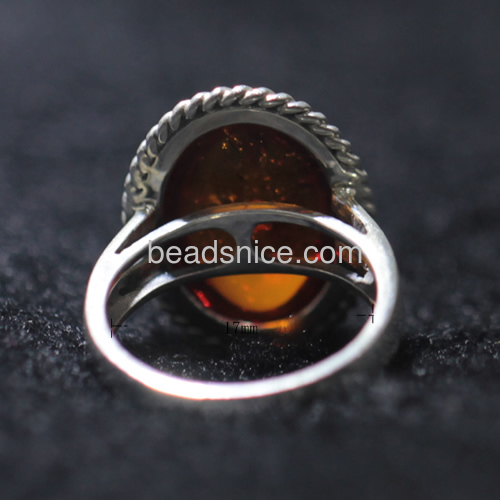 Natural amber ring with unique design