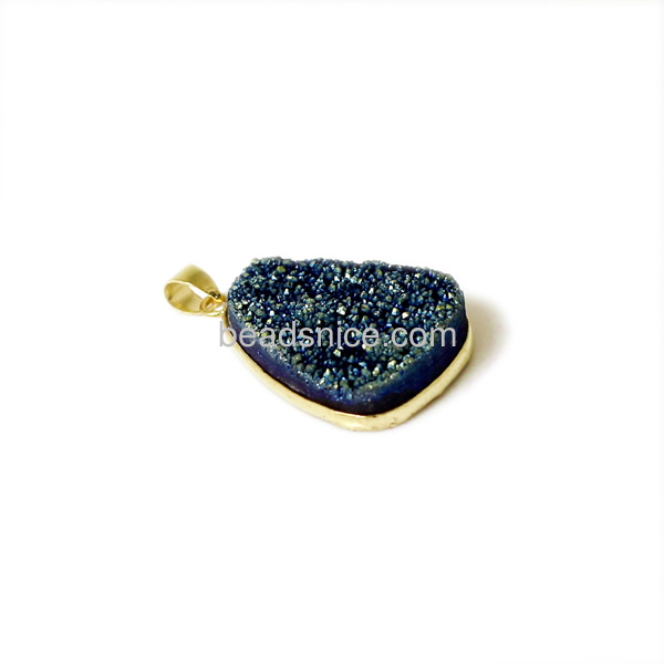 Drusy Pendant edged in 24k gold plated with brass