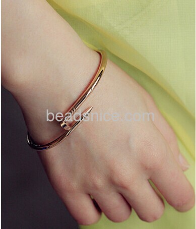 Steel nail bracelet jewelry wholesale trade