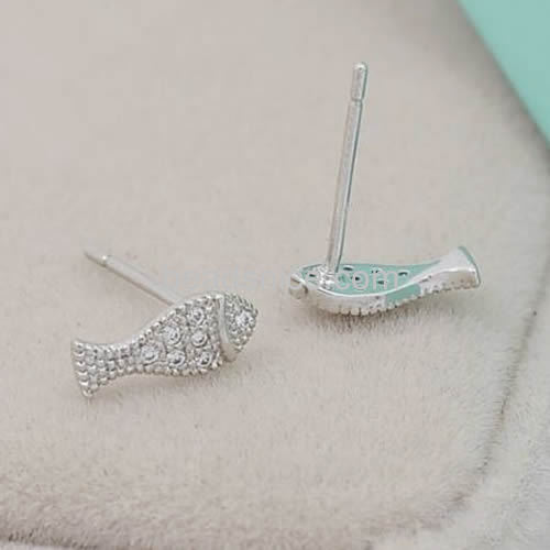 Latest cute girls earrings tiny fish stud earring for women wholesale fashion jewelry parts brass gift for friends