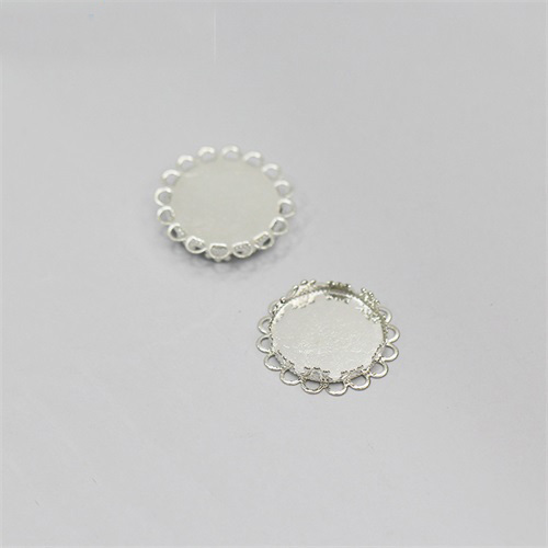 Wholesale jewelry bezel cups settings handmade gifts brass round lace edge rack plating lead-safe nickel-free 24.5x24.5mm