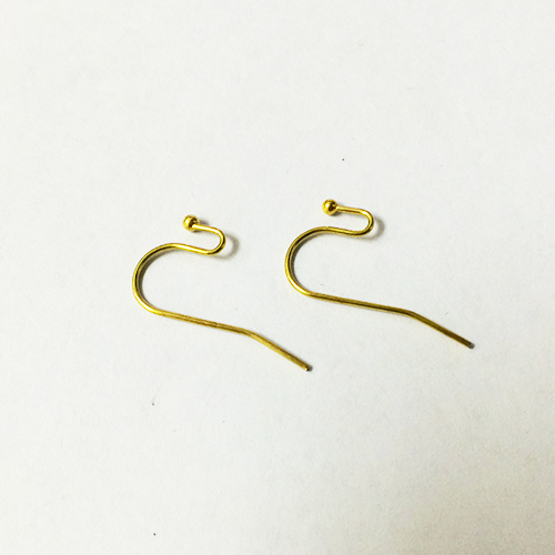 Anti-tarnished rhodium plating over brass ball hook ear wire