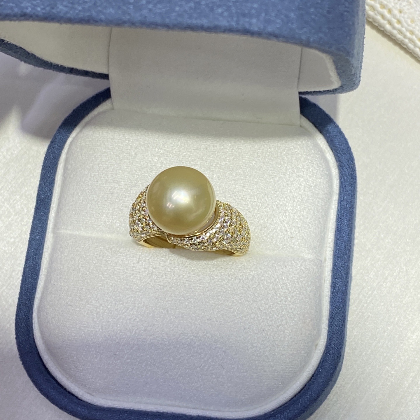 Solid sterling silver zircon inlaid pearl ring mount Solid sterling silver zircon inlaid pearl ring mount