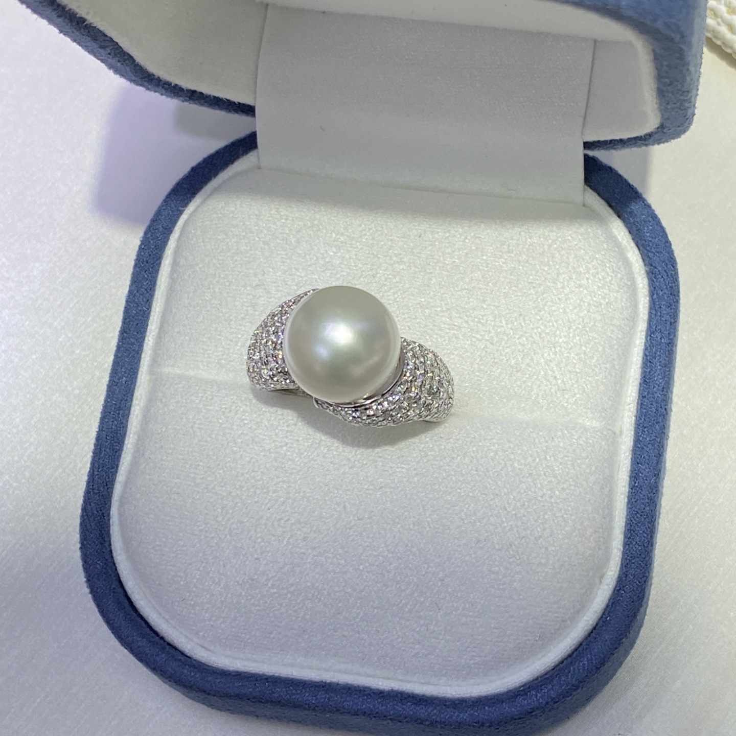 Solid sterling silver zircon inlaid pearl ring mount Solid sterling silver zircon inlaid pearl ring mount