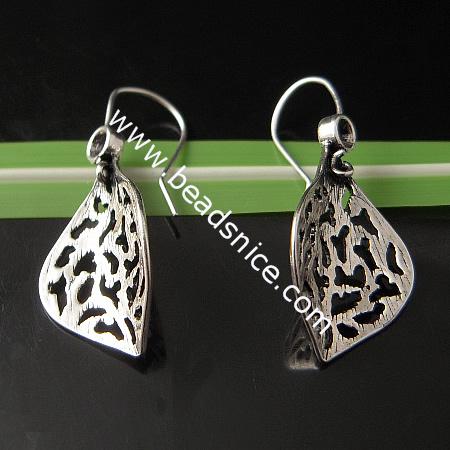 Hook earrings,leaf