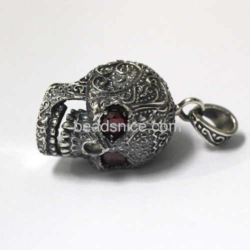 Bali sterling silver skull pendant