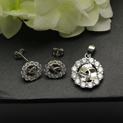 Wholesale Jewelry Sets with Round Hollow Flower Sterling Silver Fashion Women Zircon Charm Pendant Necklace Earrings