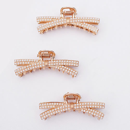 Pearls Hair Claw Clips