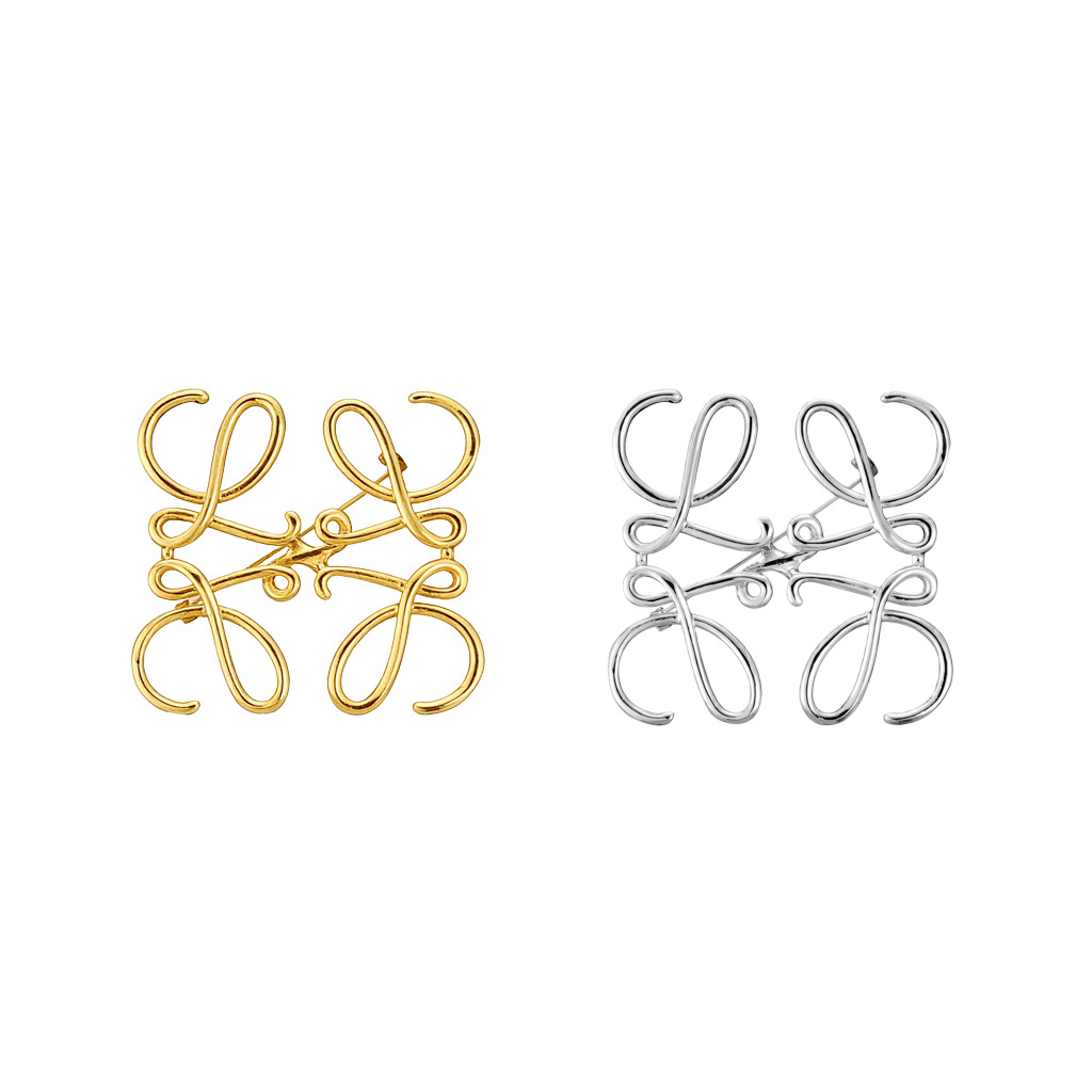 Alloy geometric square brooch, hollowed-out minimalist style with unique design, high-end lapel pin